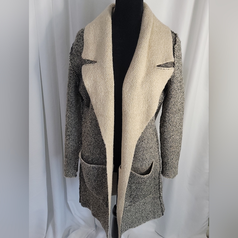 24/7 Reversible cardigan, Small - Picture 3 of 6